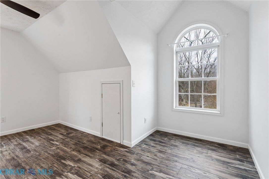 6525 Hickory Knoll Road, Gloucester, VA 23061