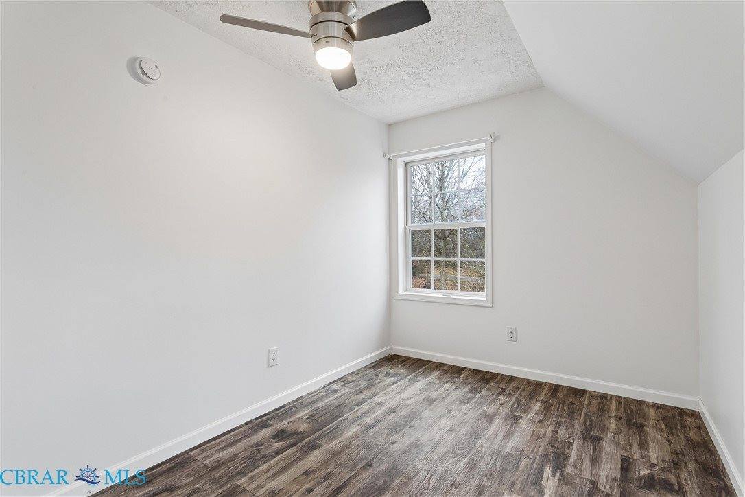 6525 Hickory Knoll Road, Gloucester, VA 23061