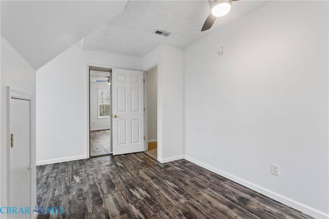 6525 Hickory Knoll Road, Gloucester, VA 23061