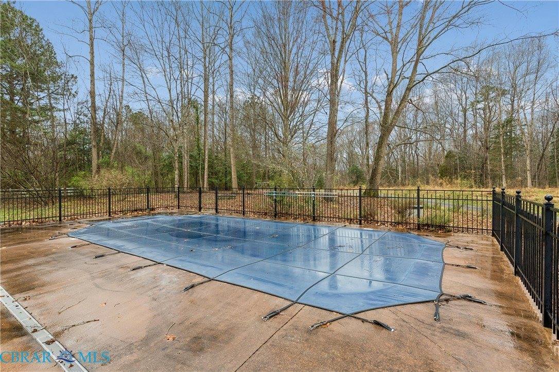 6525 Hickory Knoll Road, Gloucester, VA 23061