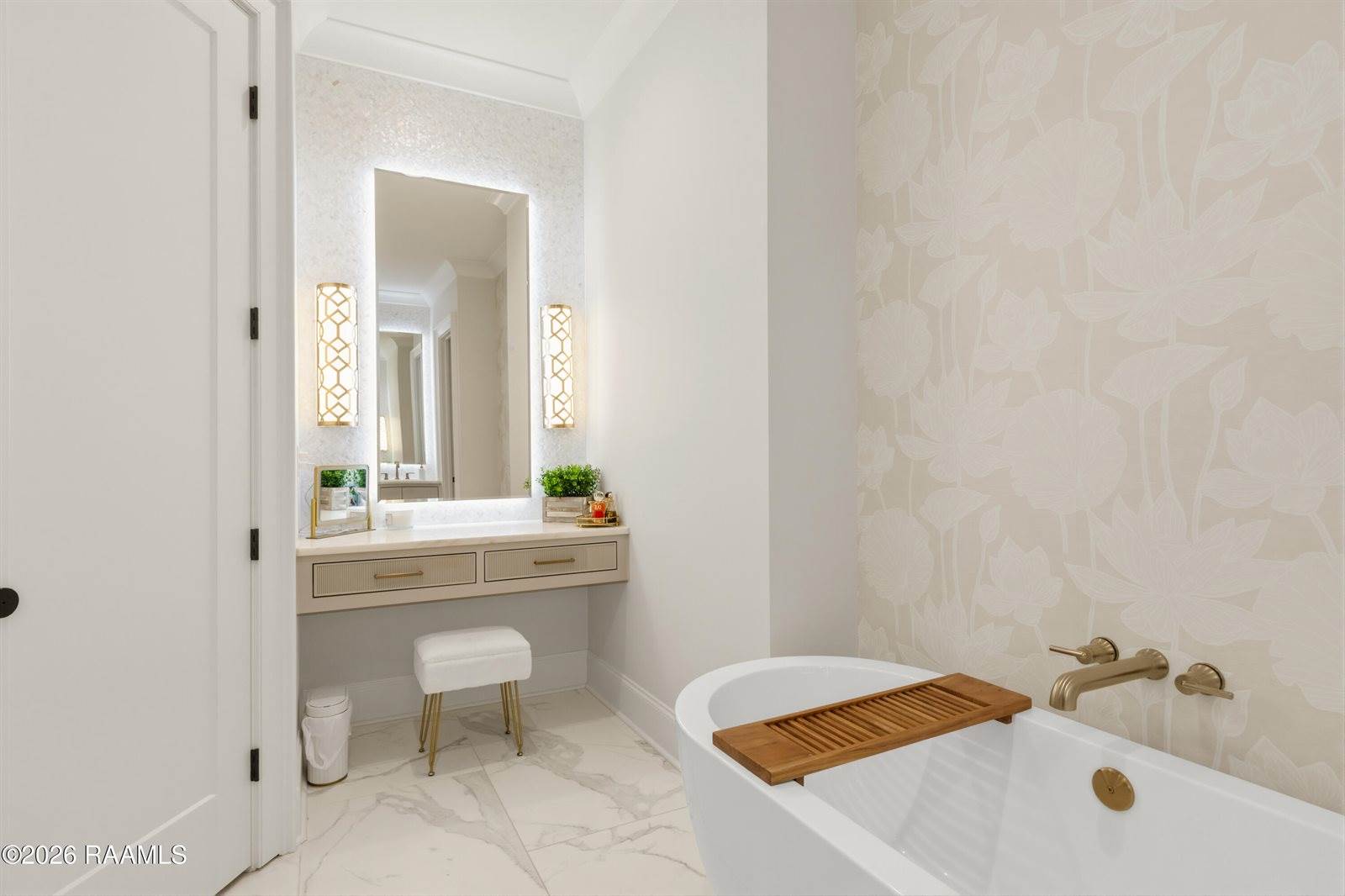 1014 The Lake Drive, Broussard, LA 70518