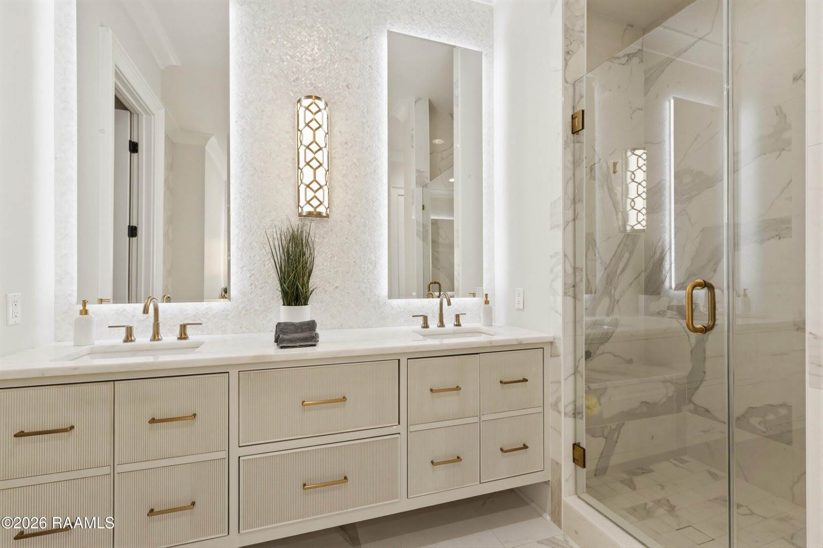 1014 The Lake Drive, Broussard, LA 70518