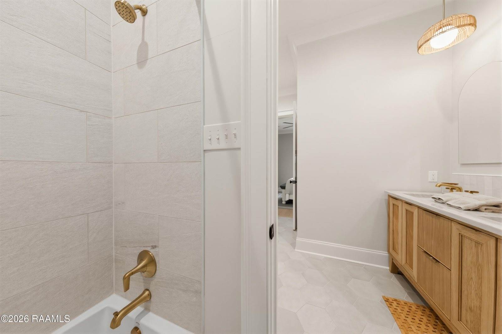 1014 The Lake Drive, Broussard, LA 70518