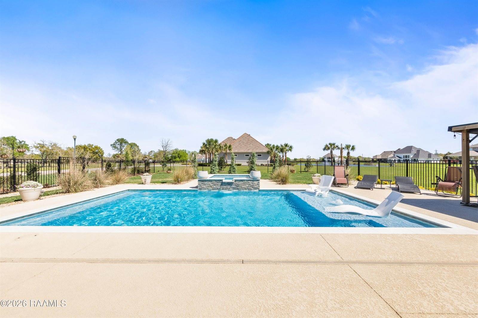 1014 The Lake Drive, Broussard, LA 70518