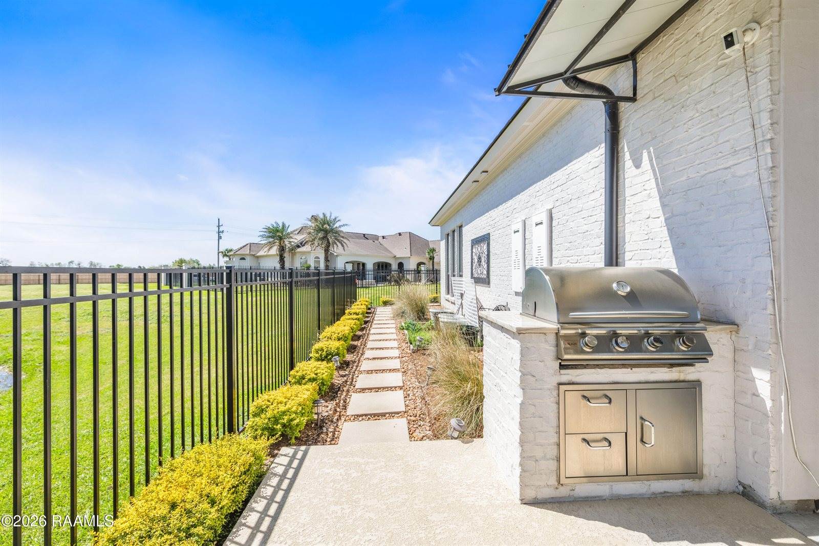 1014 The Lake Drive, Broussard, LA 70518