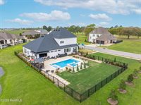 1014 The Lake Drive, Broussard, LA 70518