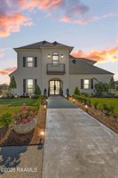 1014 The Lake Drive, Broussard, LA 70518