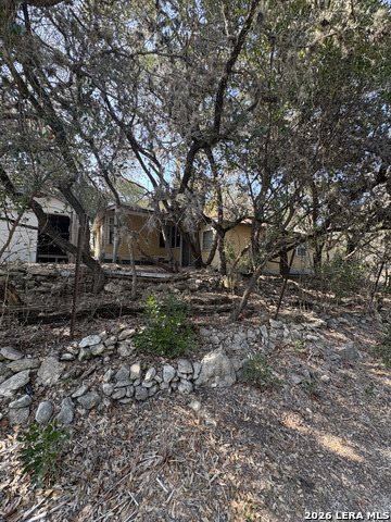 690 Georges, Lakehills, TX 78063