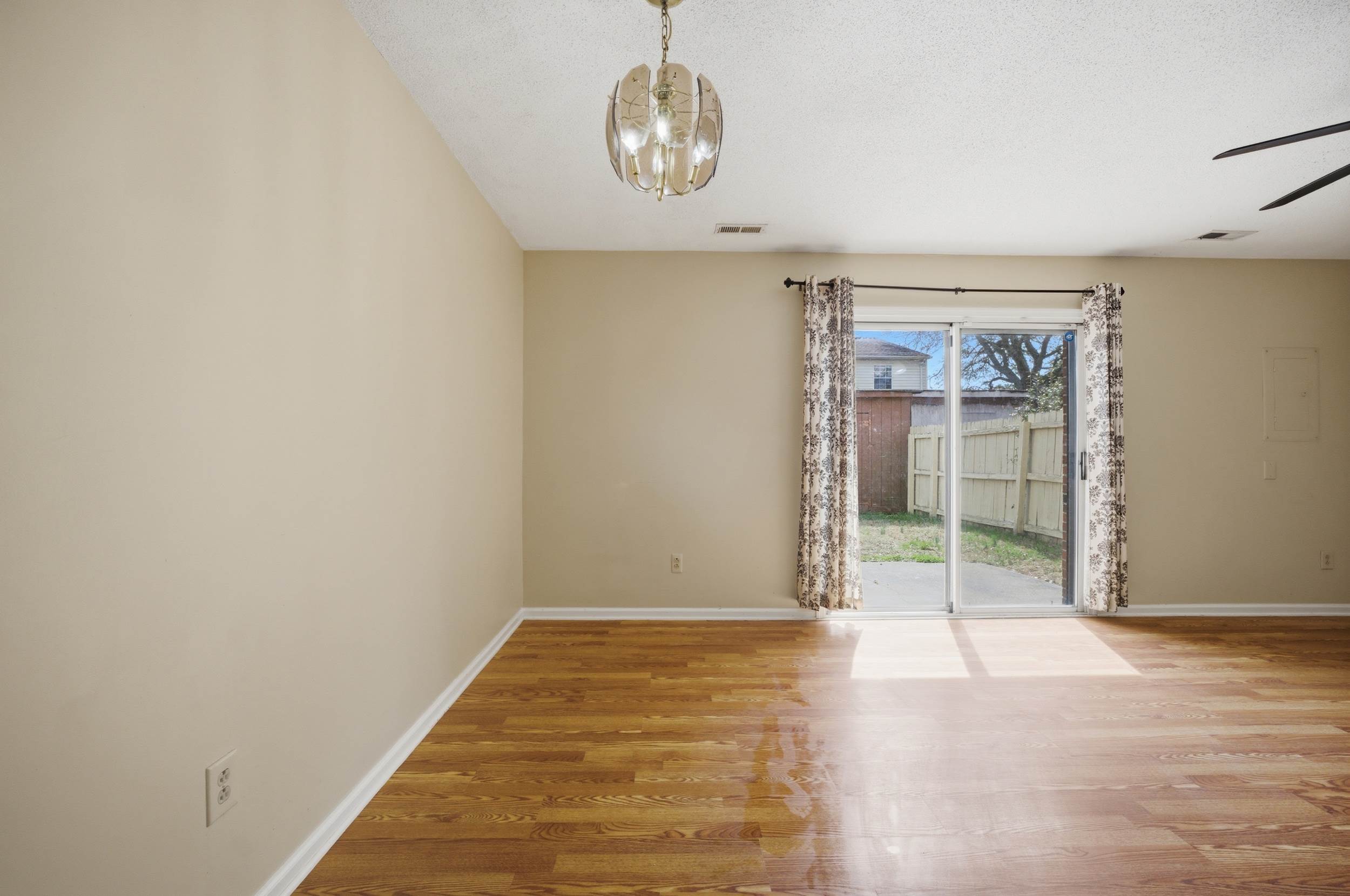 102 Tyburn Court, Hampton, VA 23669