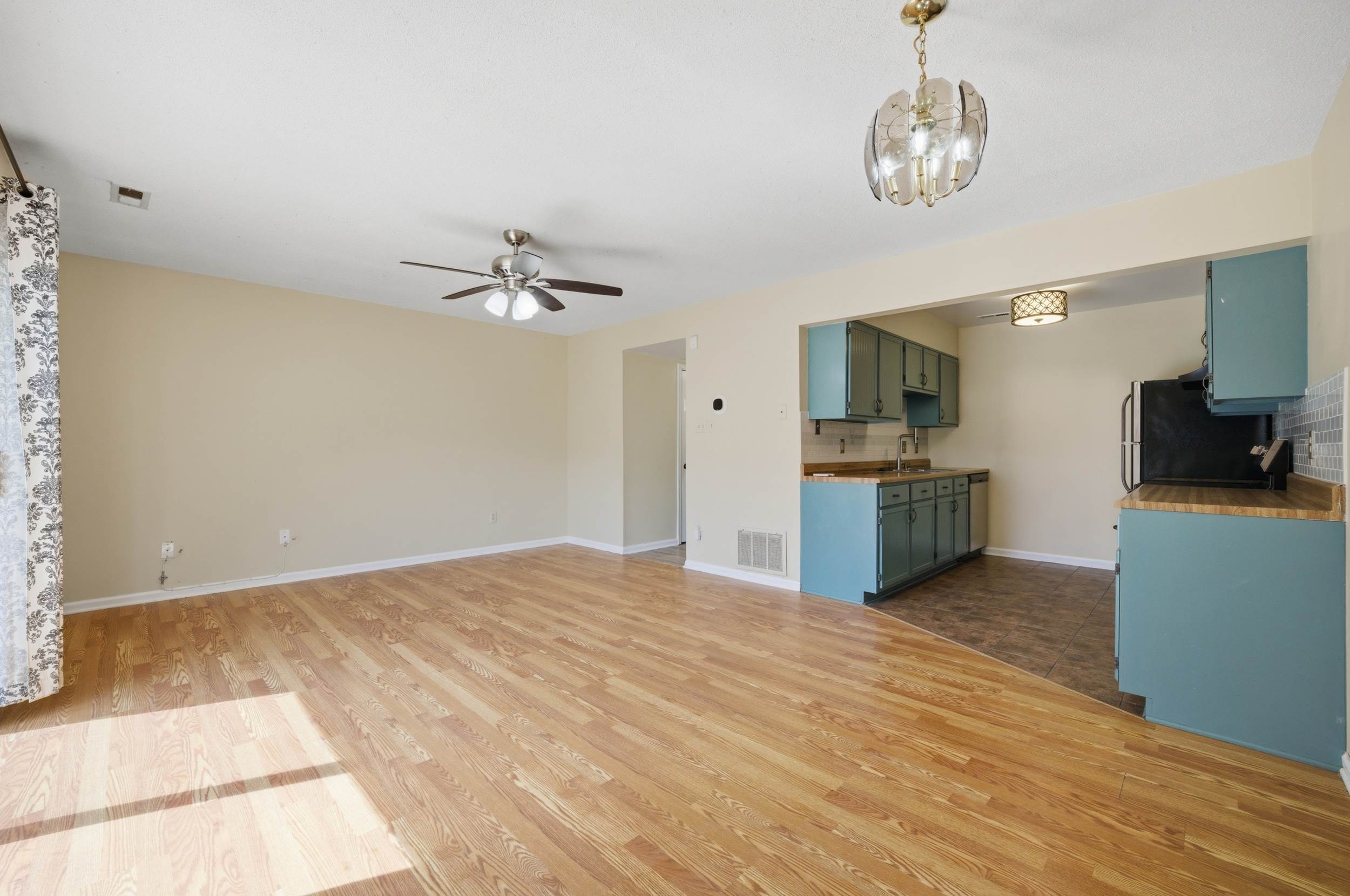 102 Tyburn Court, Hampton, VA 23669