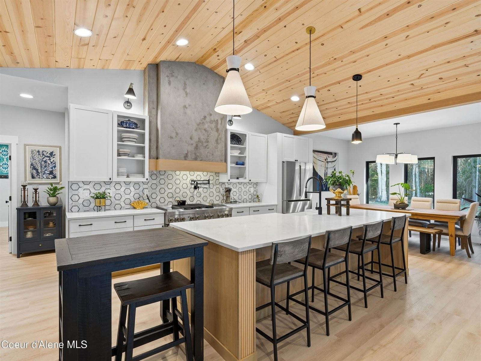 85 Camas Dr, Priest River, ID 83856