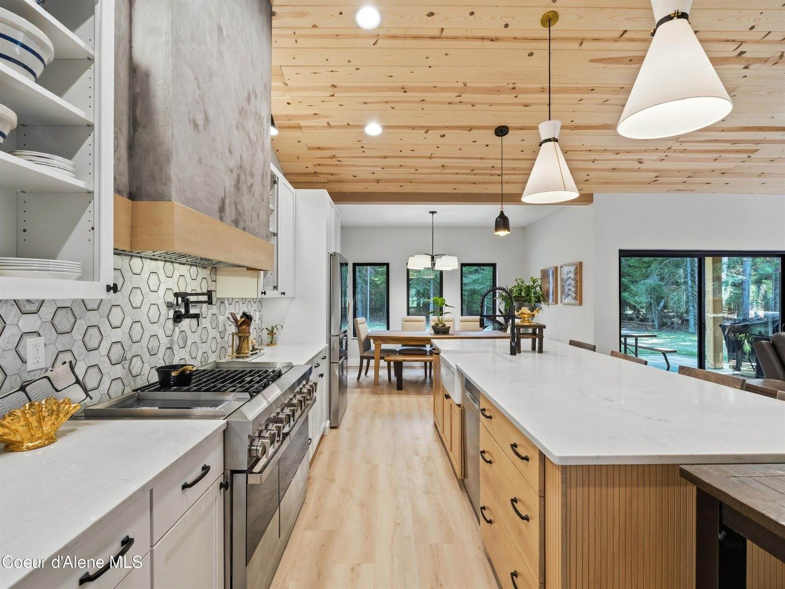 85 Camas Dr, Priest River, ID 83856