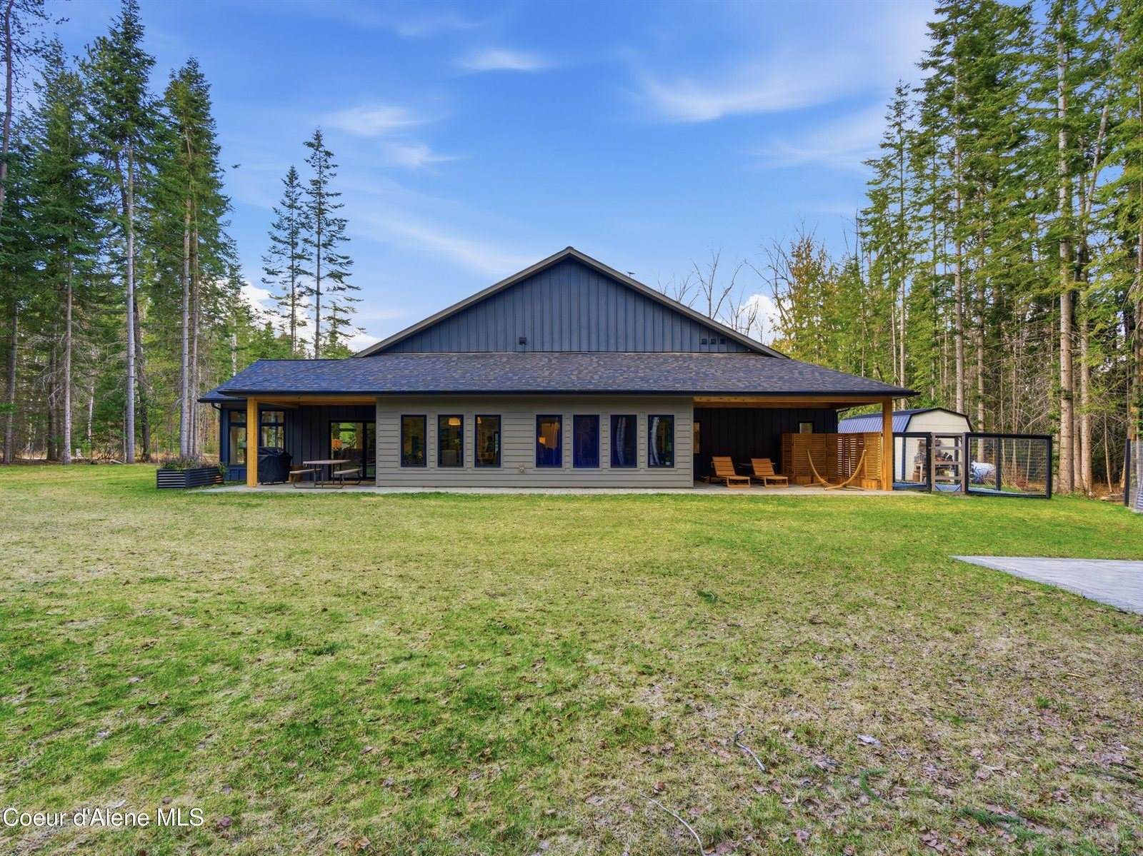 85 Camas Dr, Priest River, ID 83856