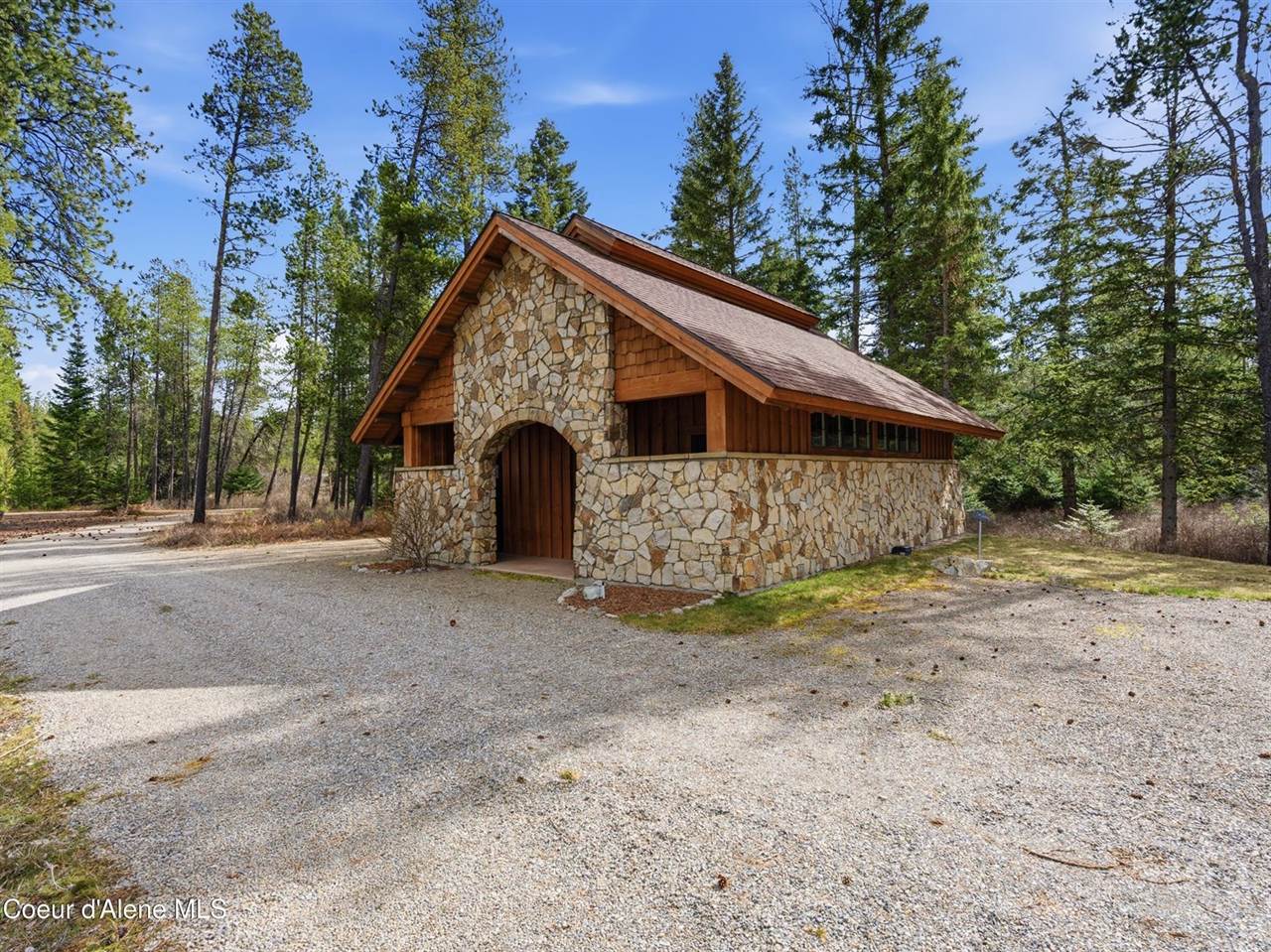 85 Camas Dr, Priest River, ID 83856