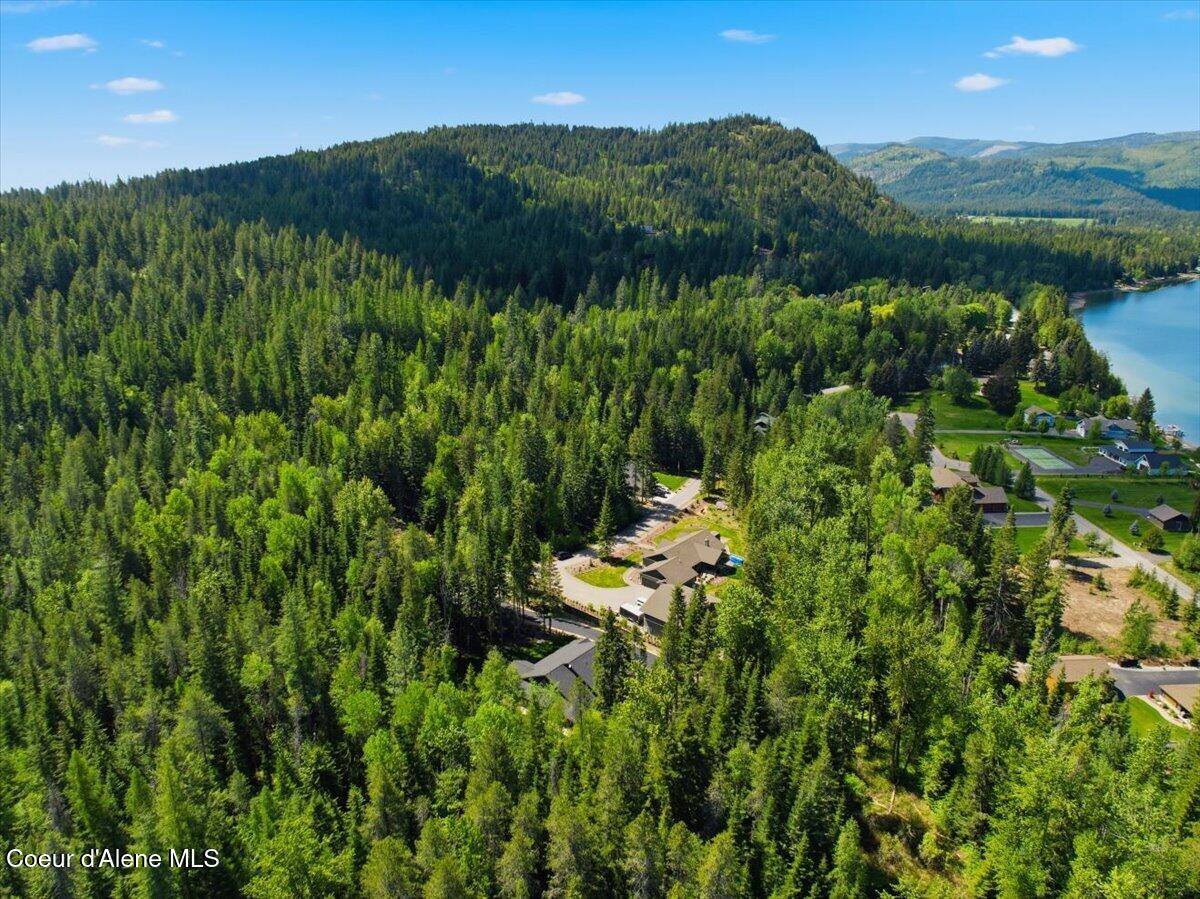 85 Camas Dr, Priest River, ID 83856