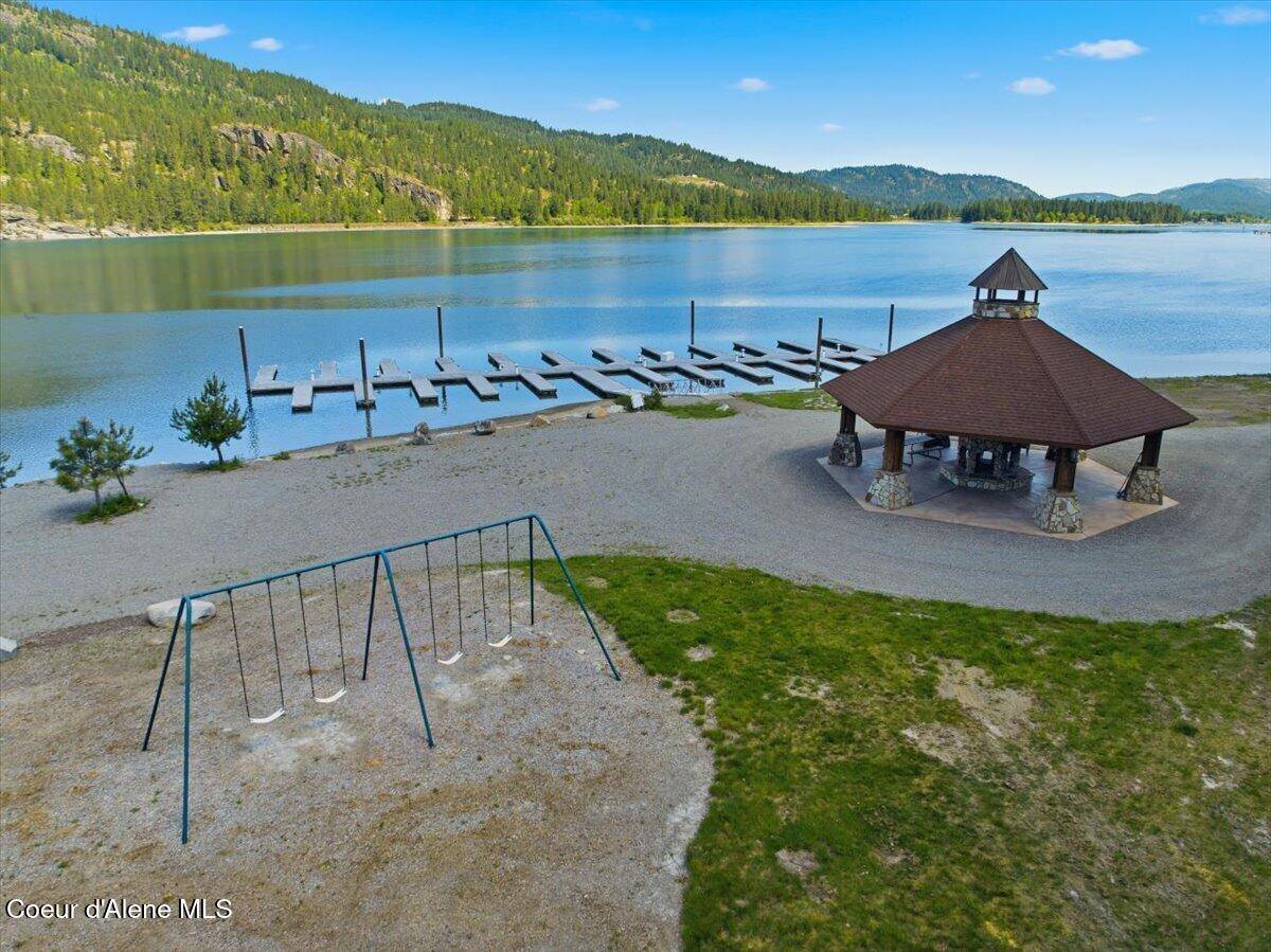 85 Camas Dr, Priest River, ID 83856