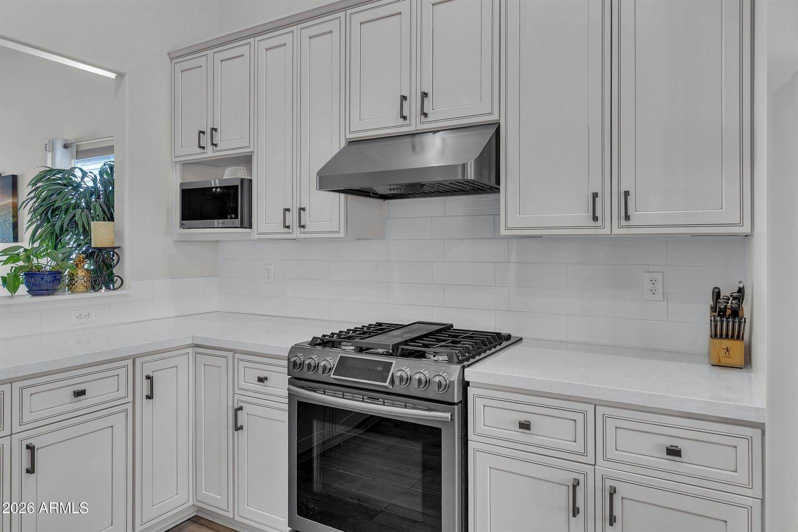 9421 East Jadecrest Drive, Sun Lakes, AZ 85248