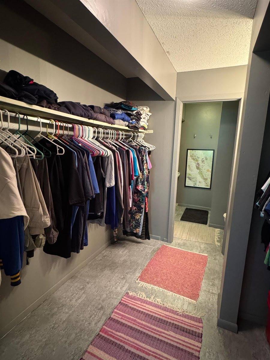 1800 Riverwood Drive, Burnsville, MN 55337