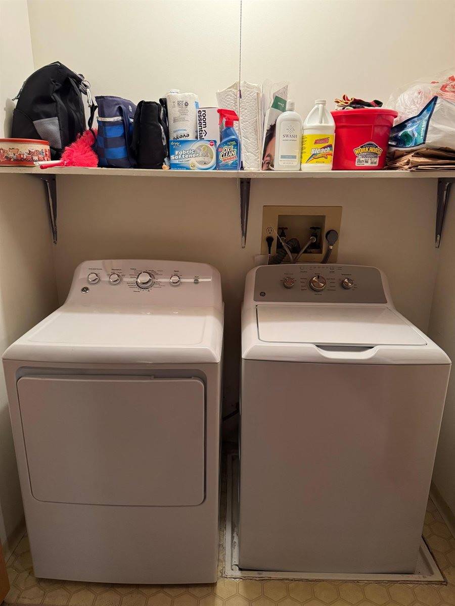 1800 Riverwood Drive, Burnsville, MN 55337