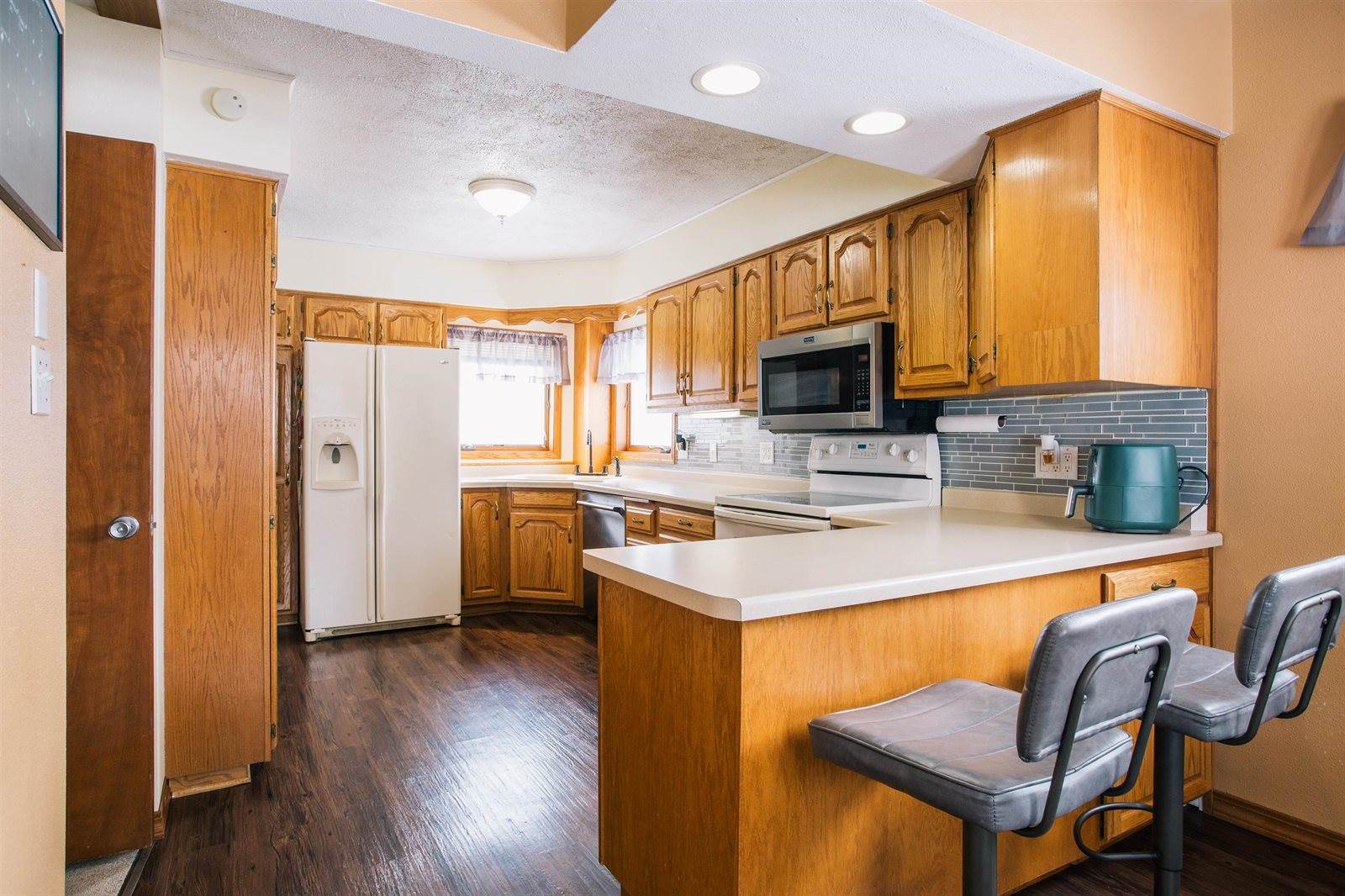 101 S West Street, Loyal, WI 54446