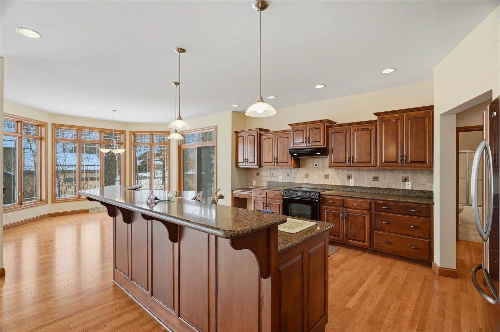 1137 W Ridge Road, Marshfield, WI 54449