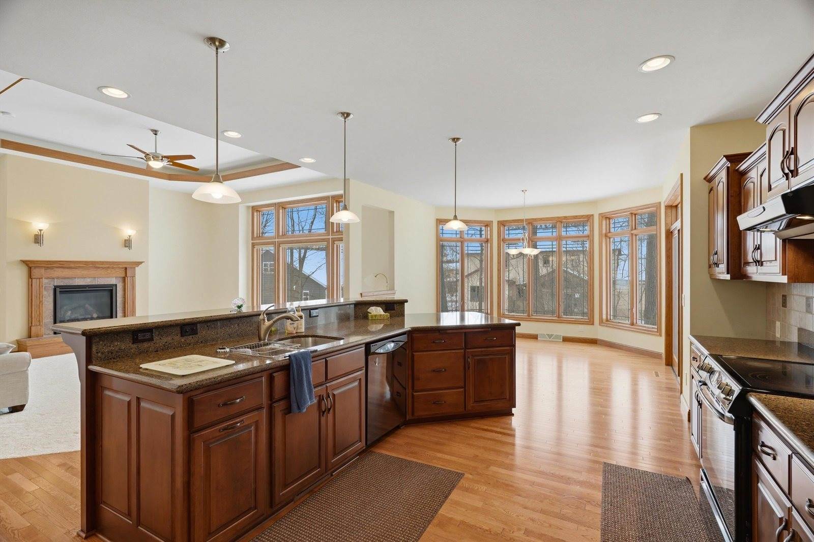 1137 W Ridge Road, Marshfield, WI 54449