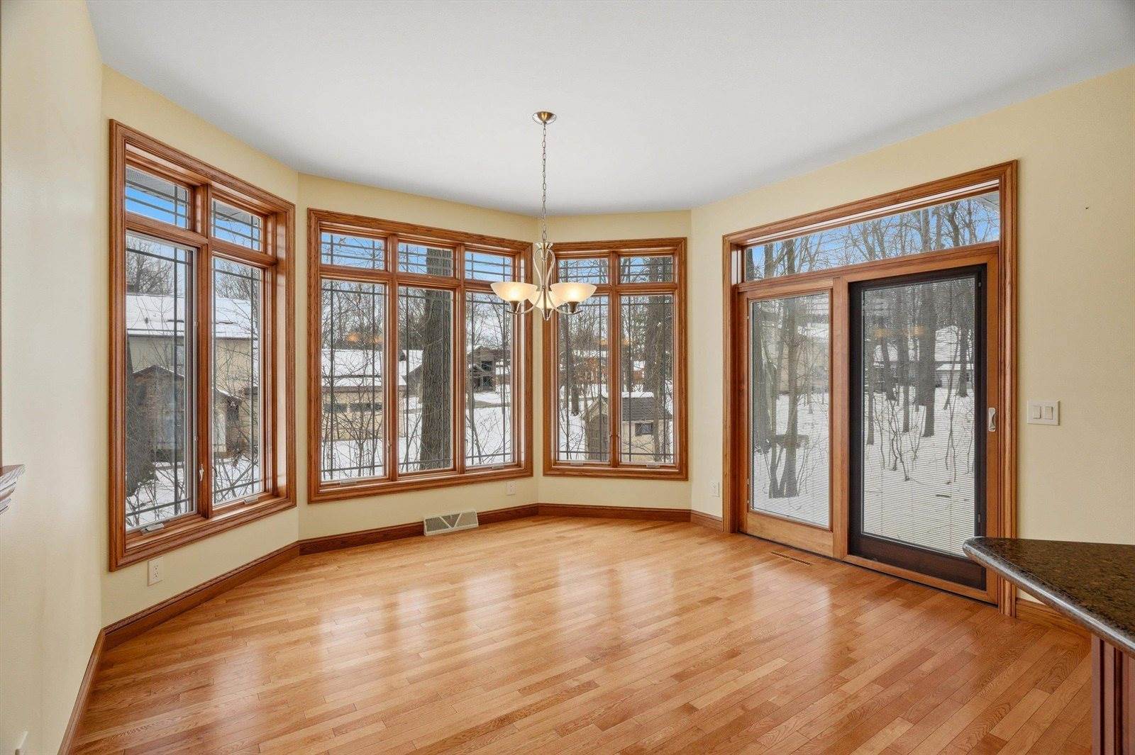 1137 W Ridge Road, Marshfield, WI 54449