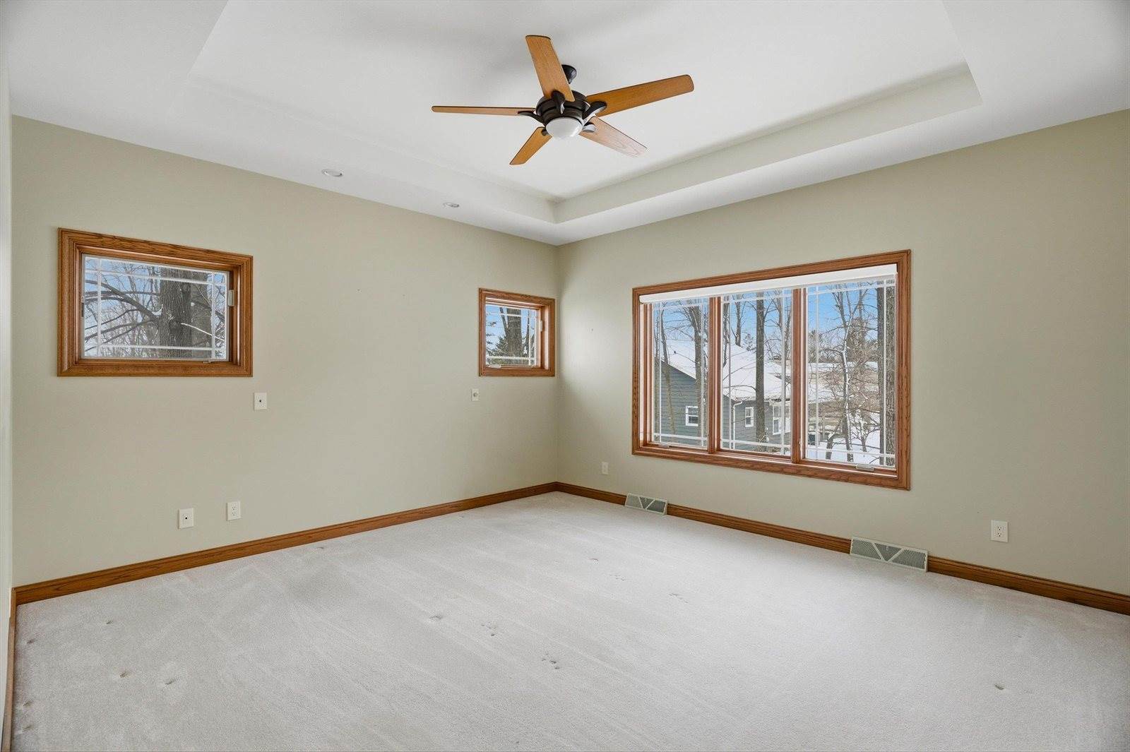 1137 W Ridge Road, Marshfield, WI 54449