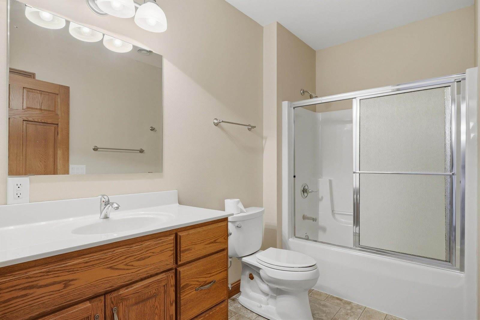 1137 W Ridge Road, Marshfield, WI 54449