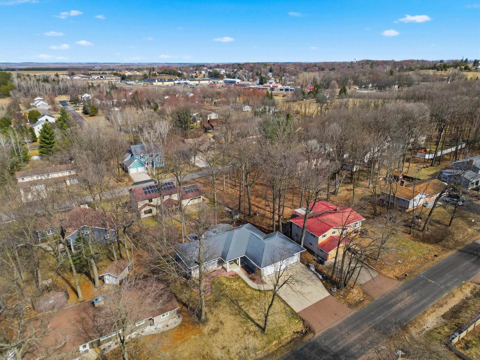 1137 W Ridge Road, Marshfield, WI 54449