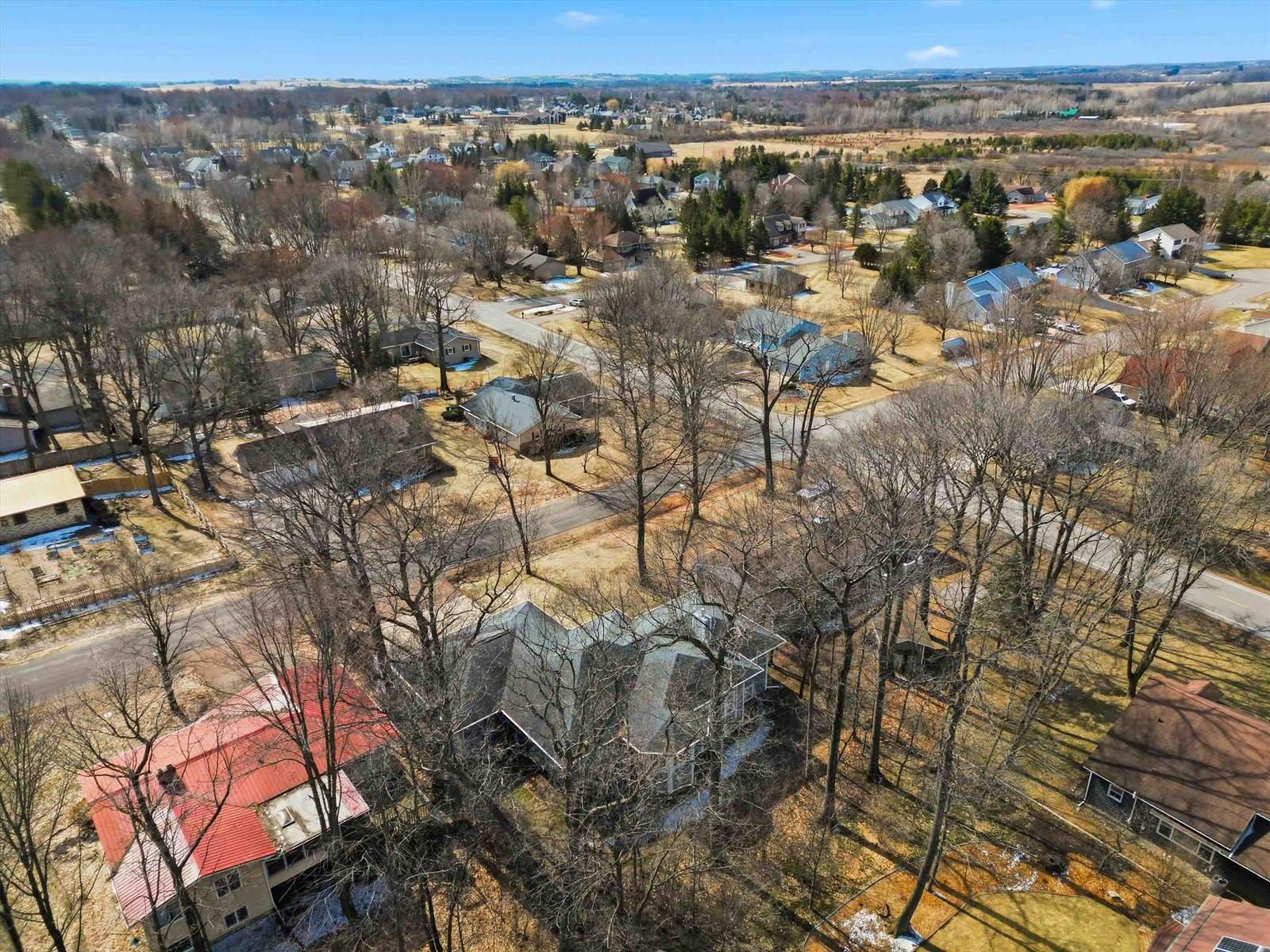 1137 W Ridge Road, Marshfield, WI 54449