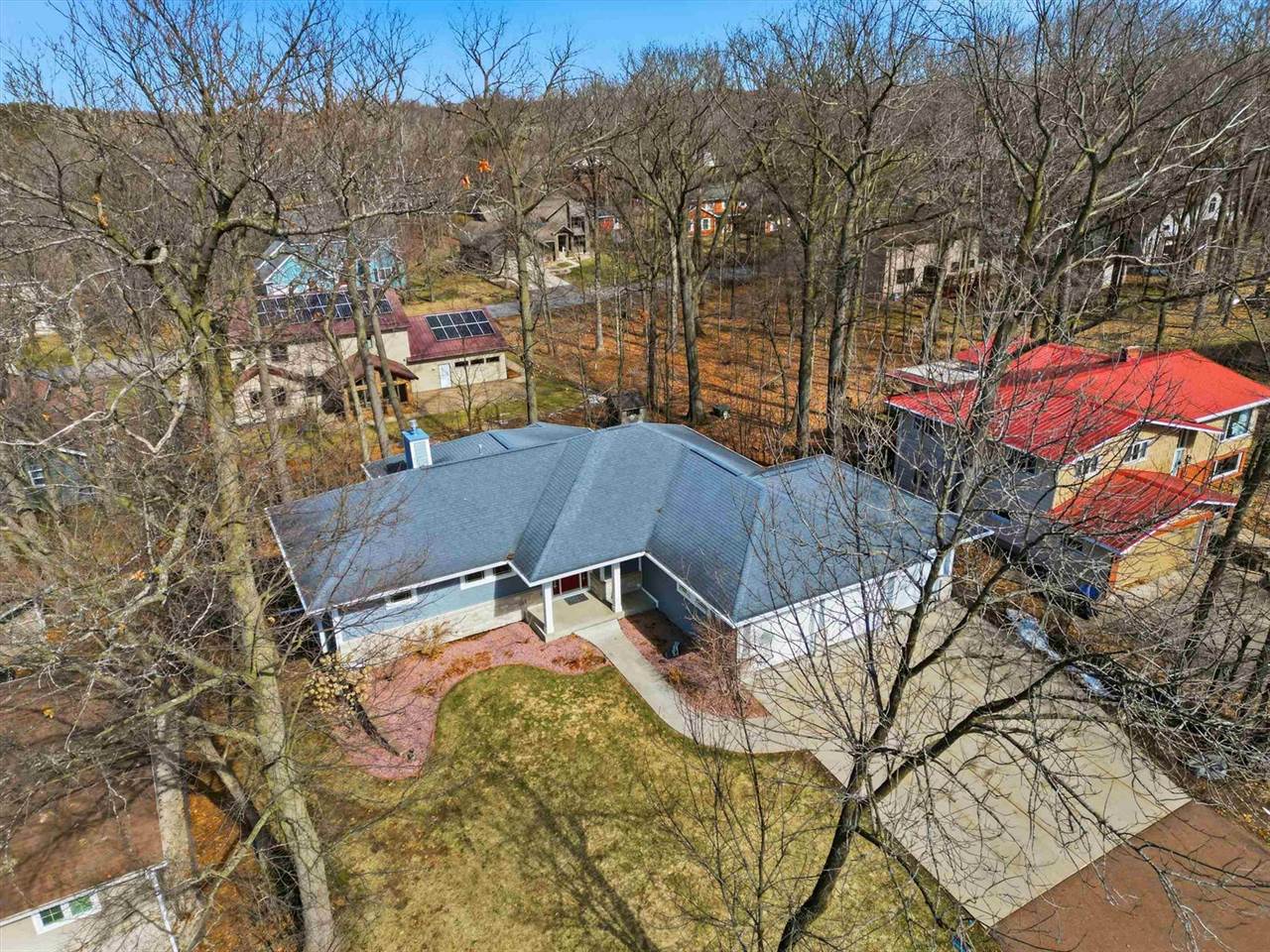 1137 W Ridge Road, Marshfield, WI 54449