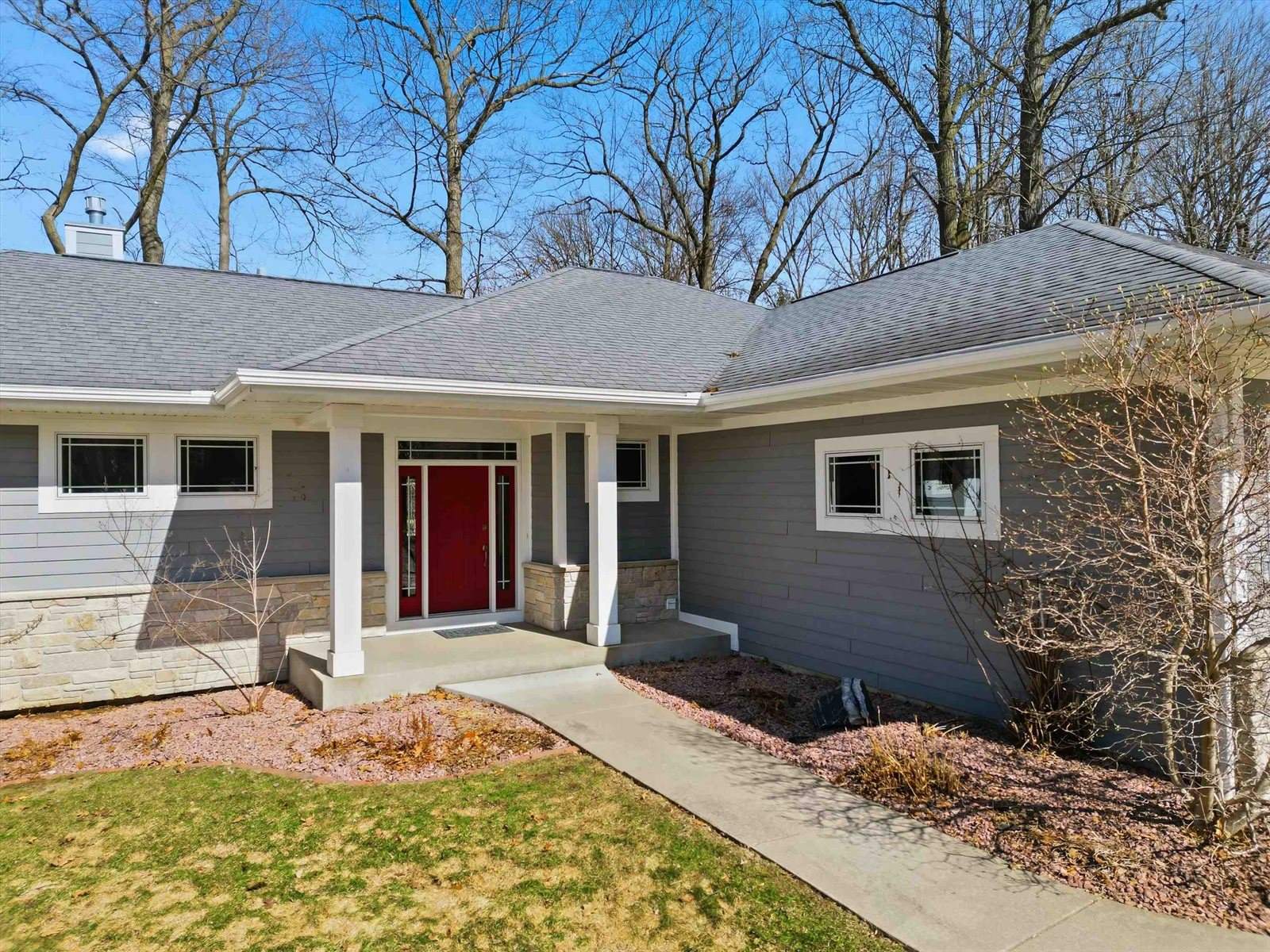 1137 W Ridge Road, Marshfield, WI 54449