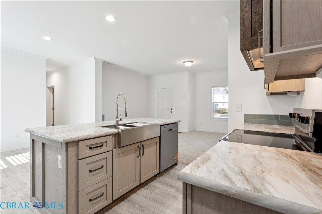 6606 Kimberly Drive, Gloucester, VA 23061