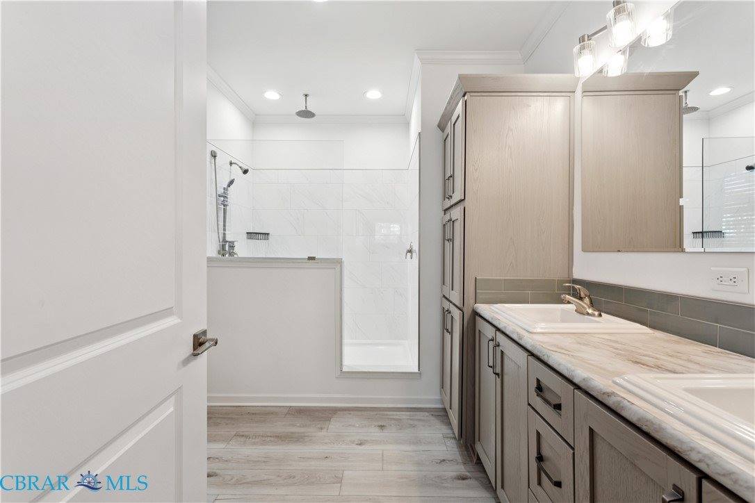 6606 Kimberly Drive, Gloucester, VA 23061