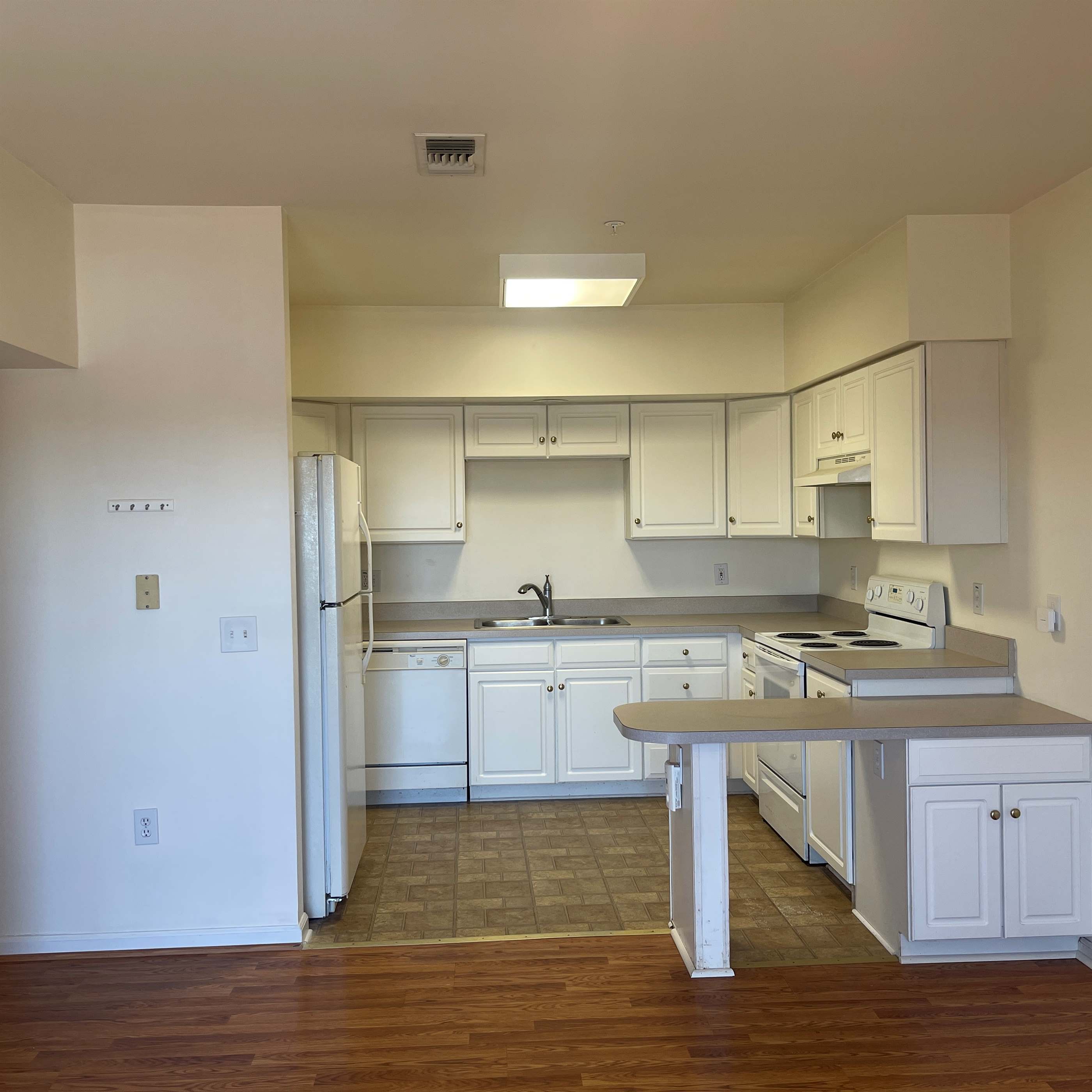 100 John T O Leary Blvd,327, South Amboy, NJ 08879