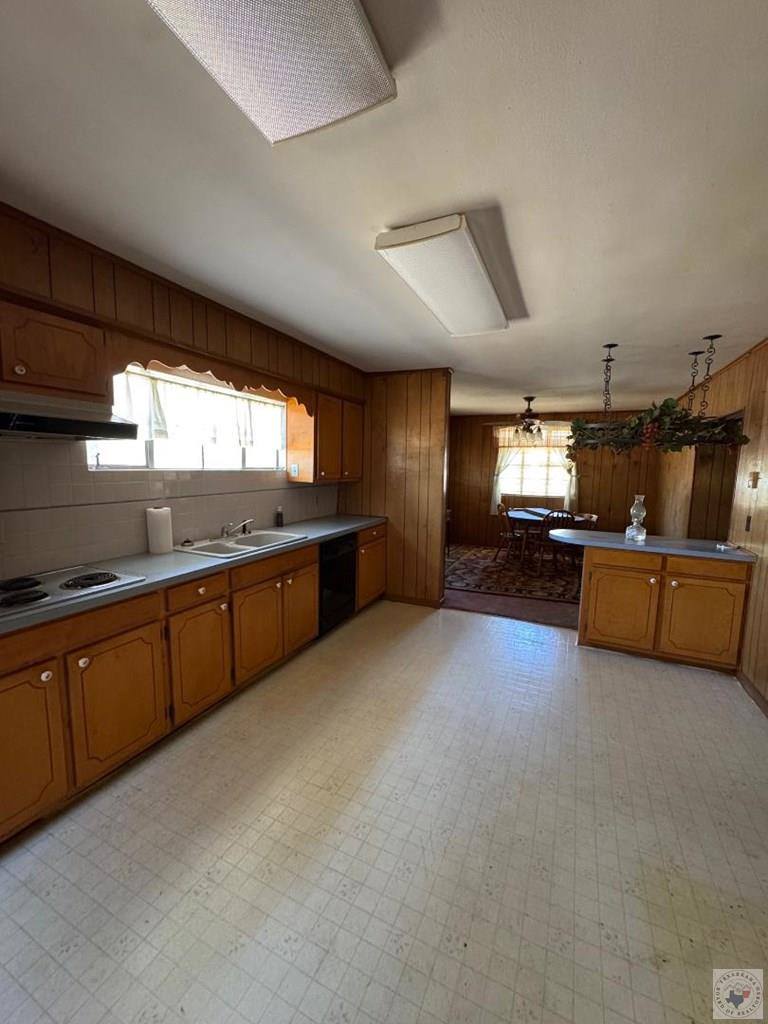 823 Elliott, Texarkana, TX 75501