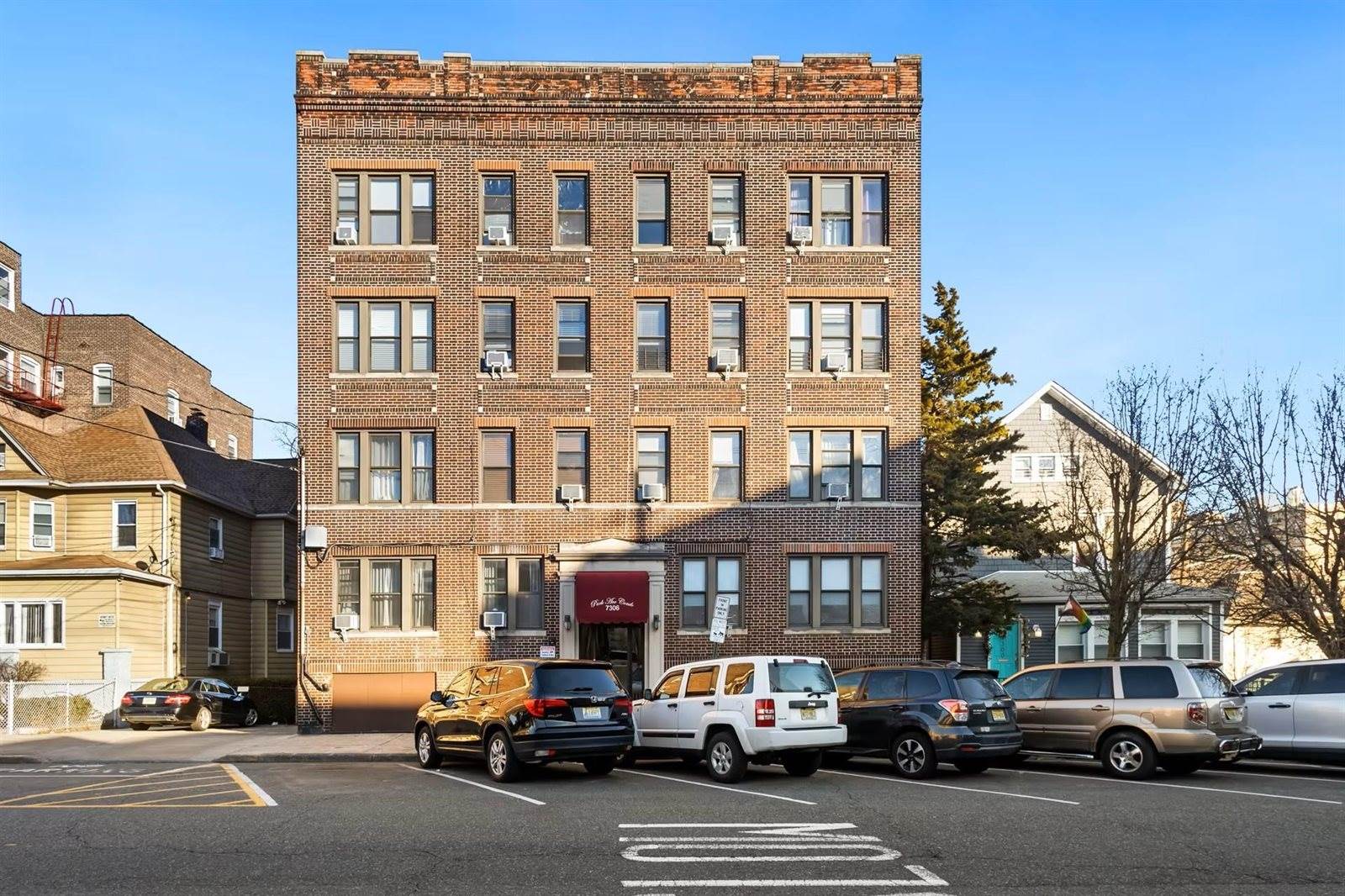 7306 Park Ave, North Bergen, NJ 07047