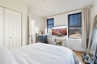 7306 Park Ave, North Bergen, NJ 07047