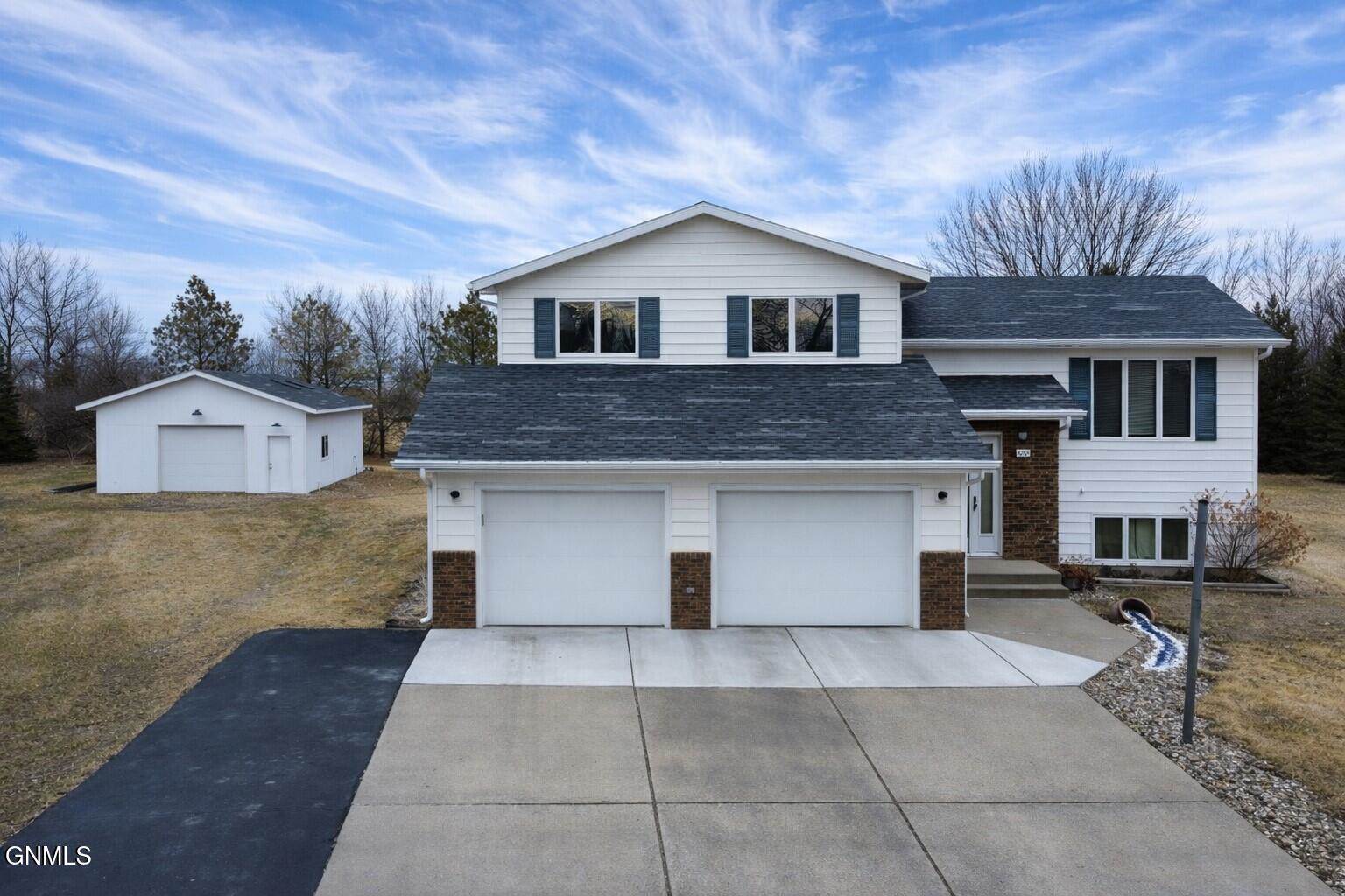 6707 Sonora Way, Bismarck, ND 58503