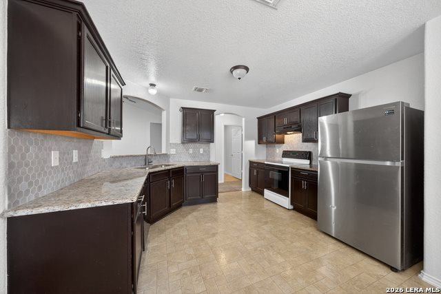 2207 Opelousas Trl, San Antonio, TX 78245