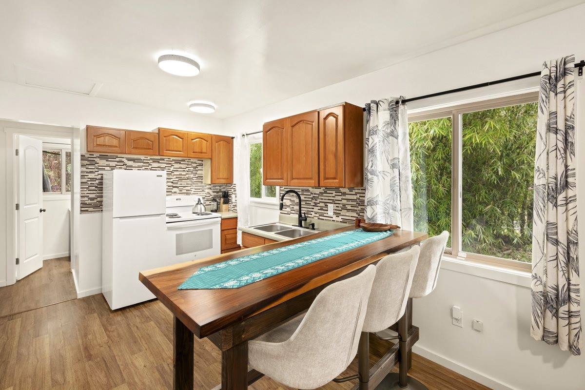 18-2274 Laulea Rd, Mountain View, HI 96771