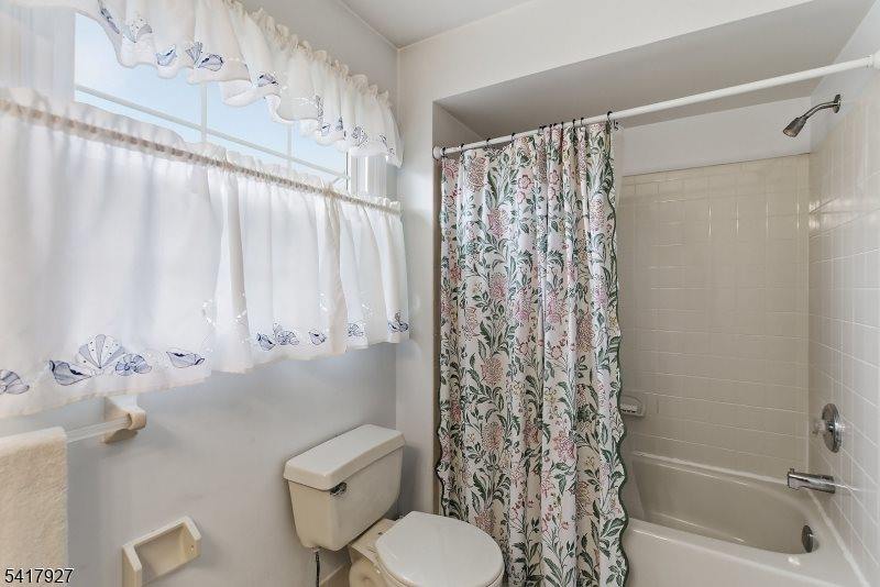 4 Crowel Rd, Hillsborough Township, NJ 08844