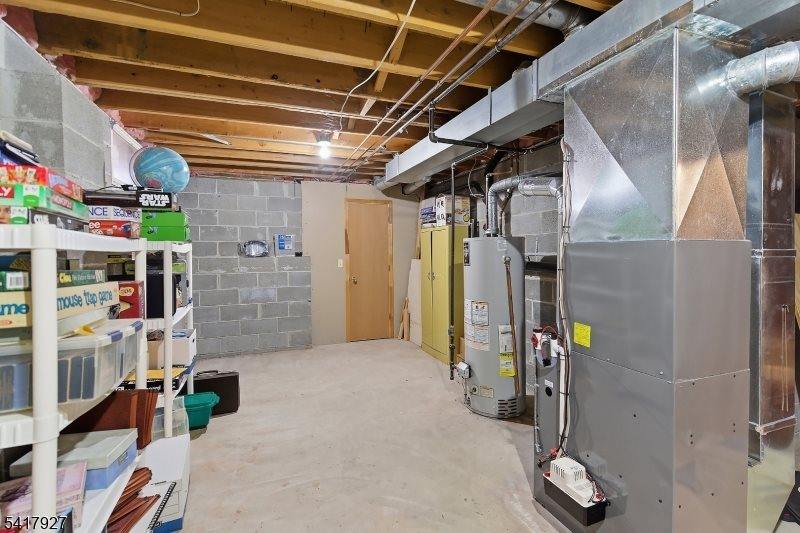 4 Crowel Rd, Hillsborough Township, NJ 08844