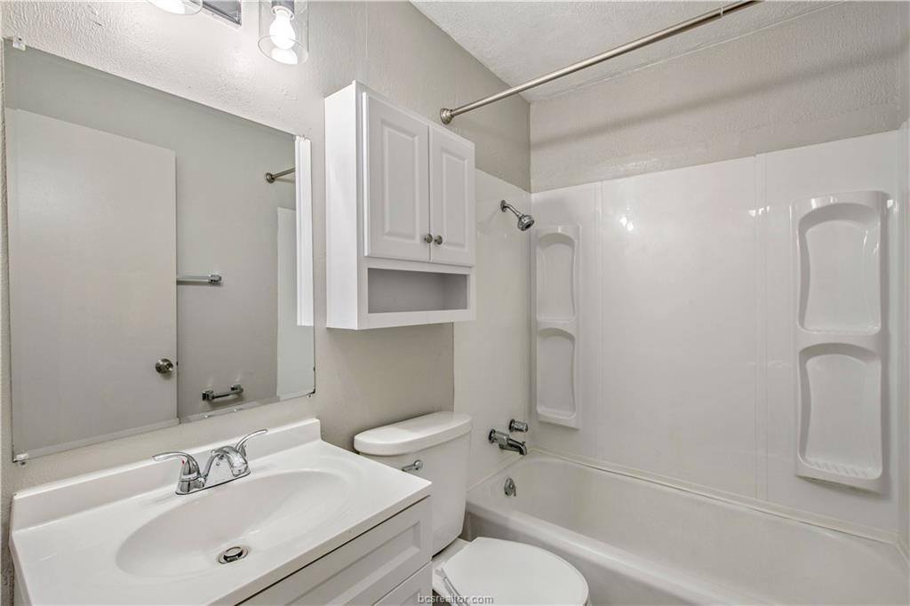 1302 East 23rd Street, Bryan, TX 77803