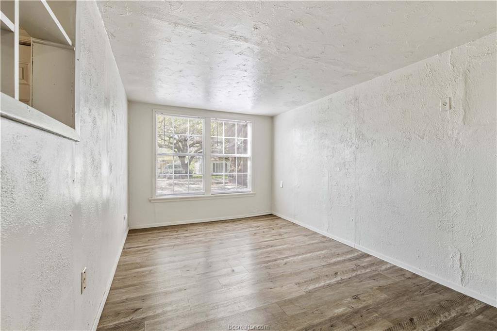 1302 East 23rd Street, Bryan, TX 77803