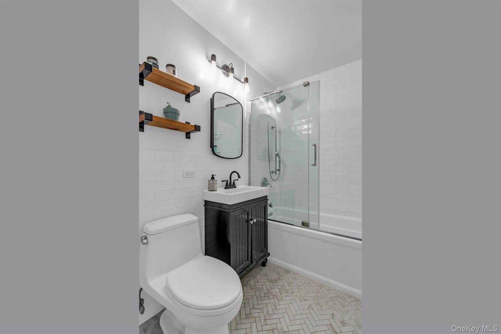 345 East 93rd Street, #11DE, New York, NY 10128