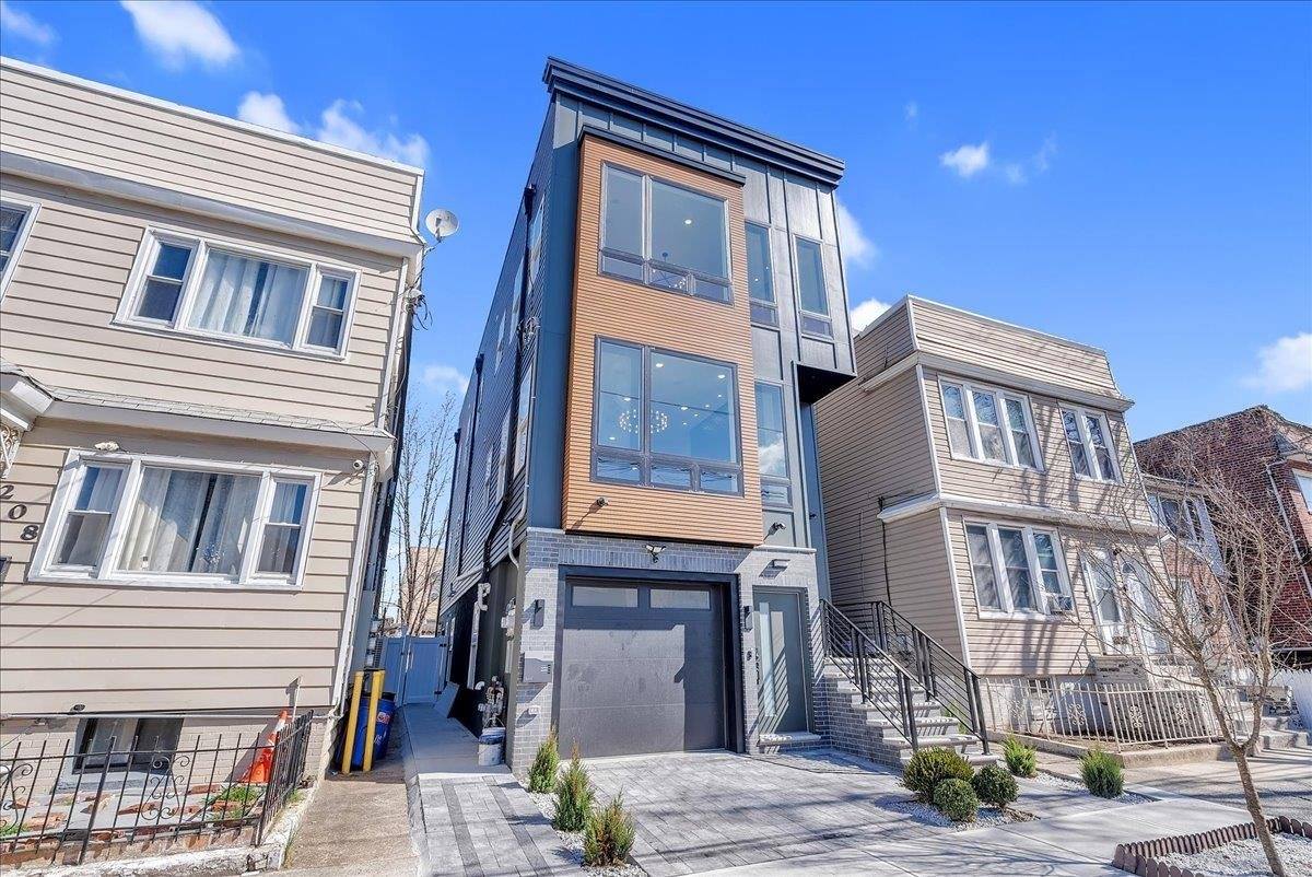 206 Clendenny Ave, JC, West Bergen, NJ 07304