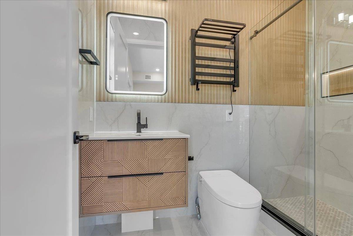 206 Clendenny Ave, JC, West Bergen, NJ 07304