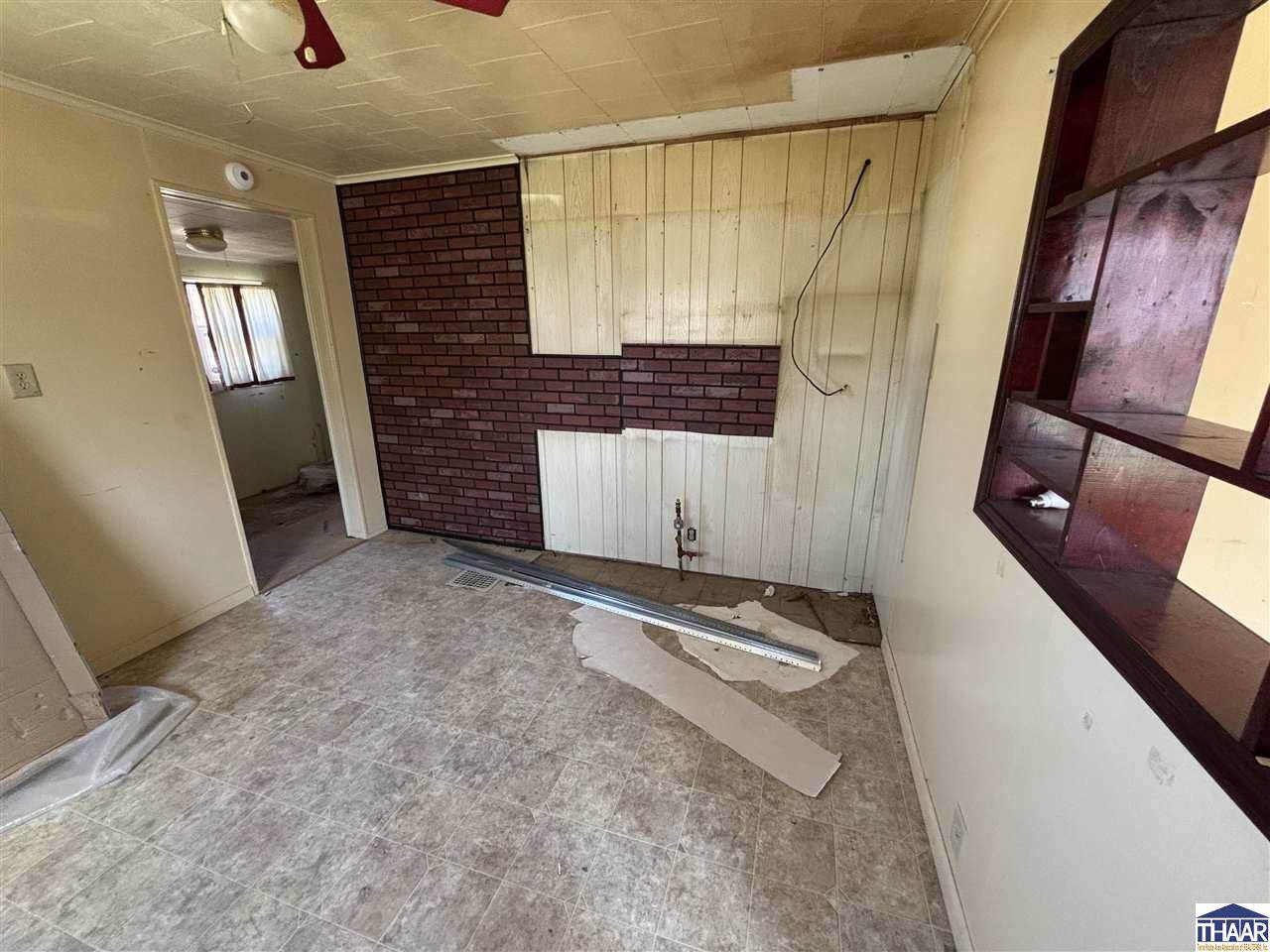 2012 1st, Terre Haute, IN 47807